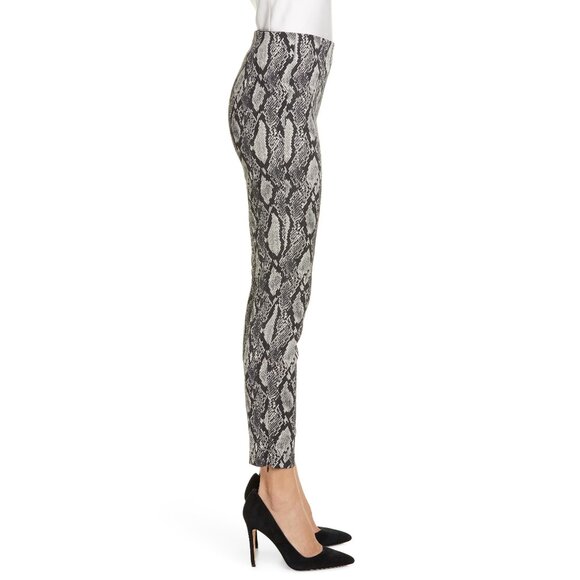 Alice + Olivia Black and Gray Snake Print Skinny Pants - Picture 2 of 9